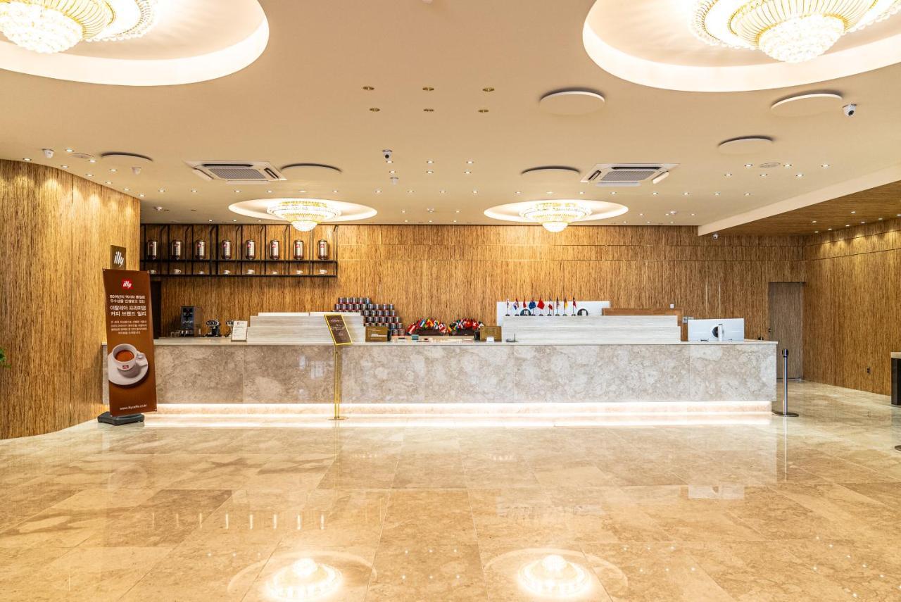 Hotel The Grang 西归浦市 外观 照片