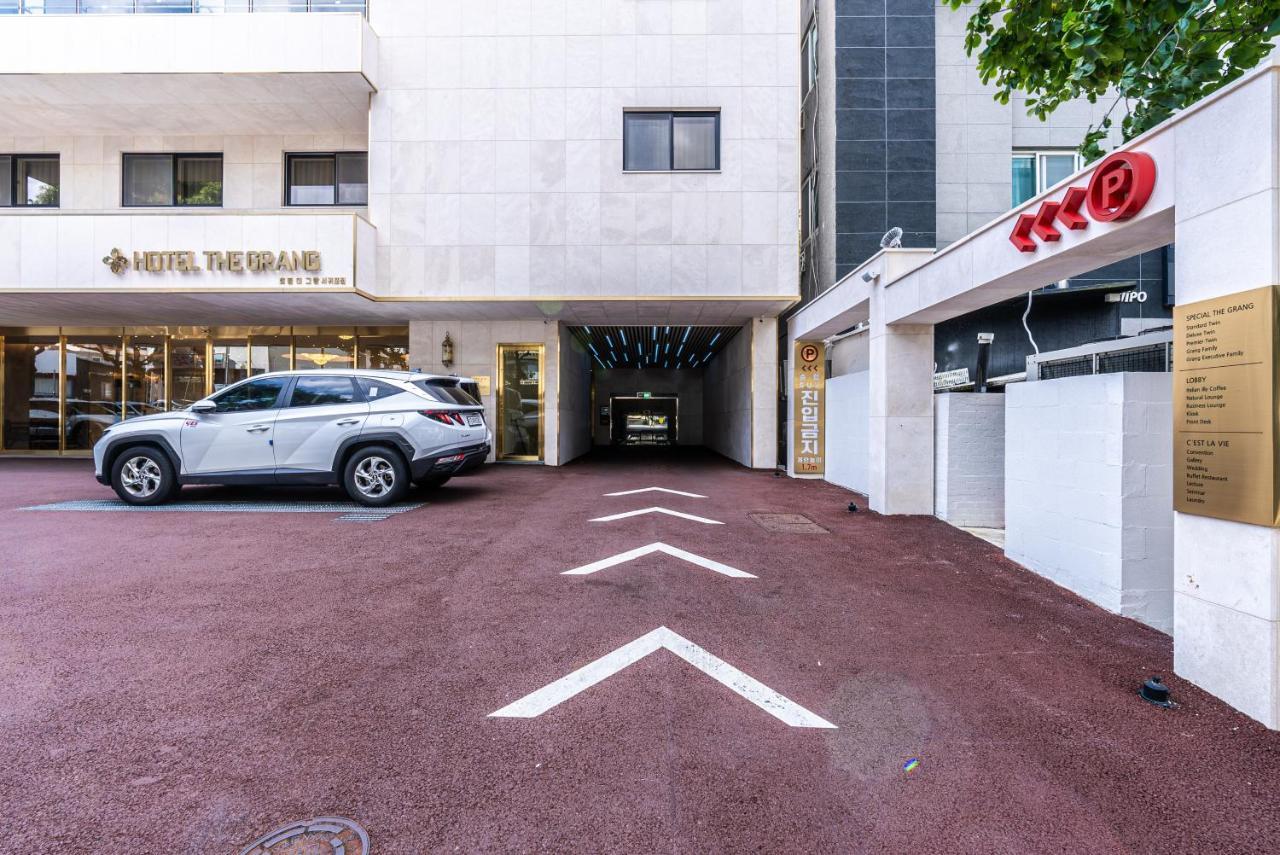Hotel The Grang 西归浦市 外观 照片