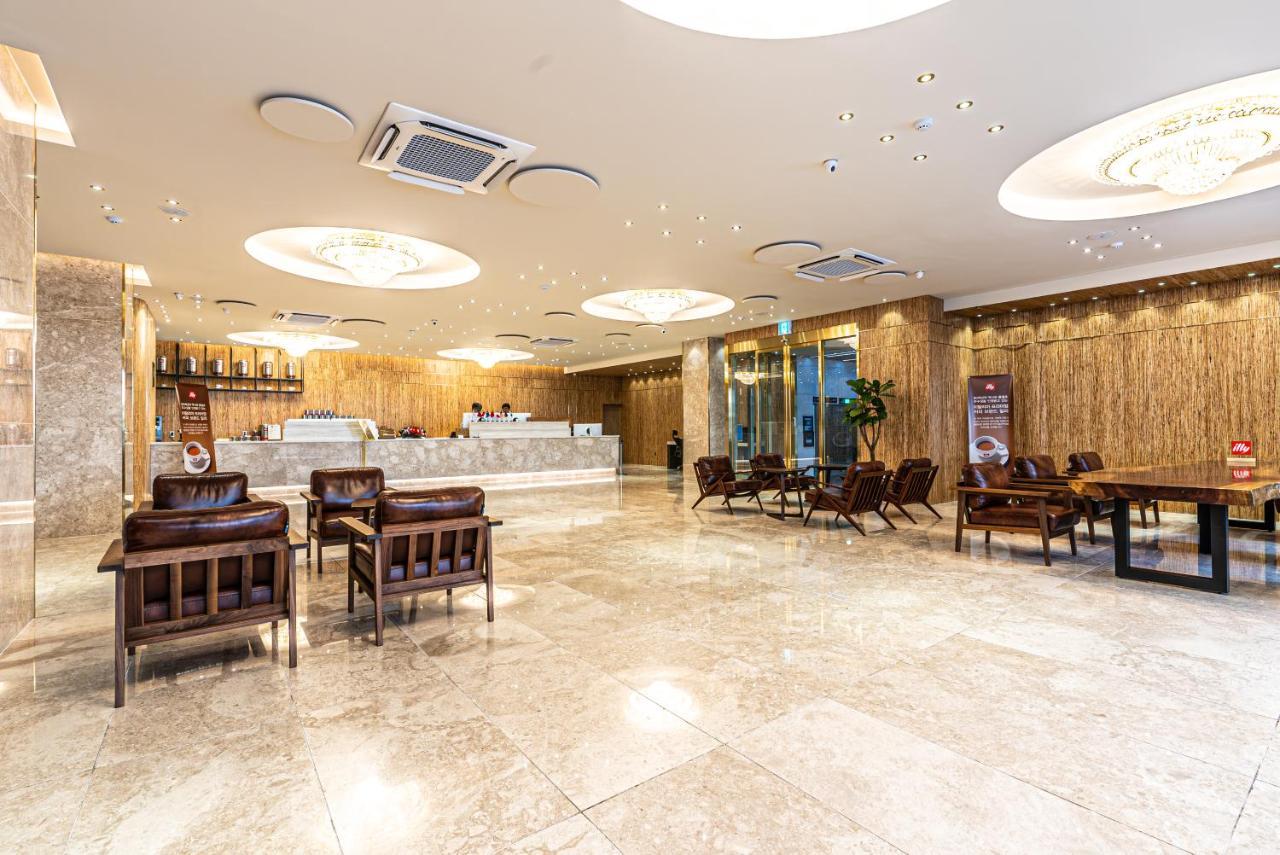 Hotel The Grang 西归浦市 外观 照片