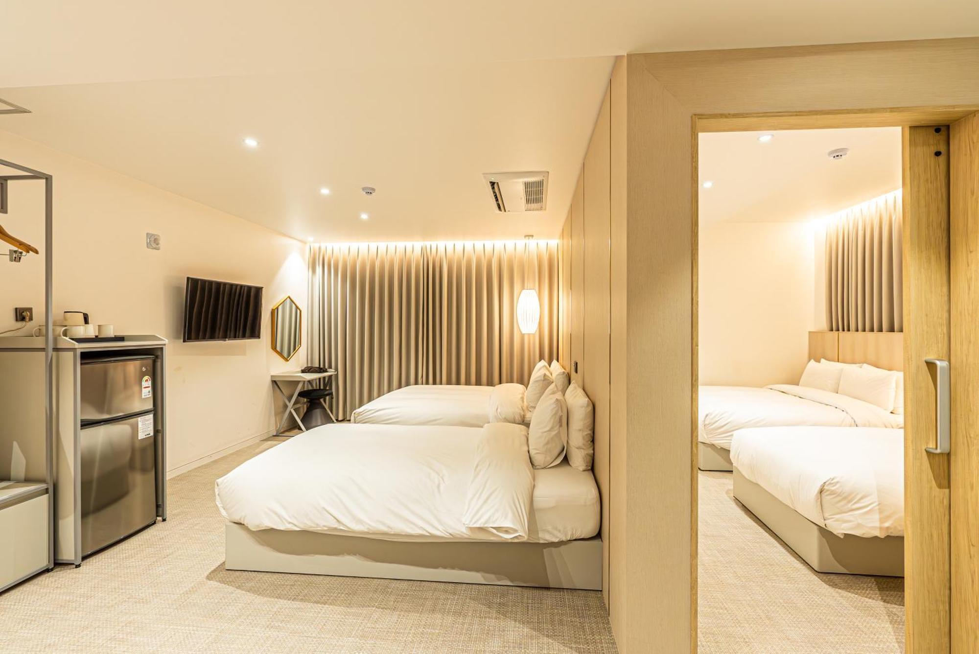 Hotel The Grang 西归浦市 外观 照片